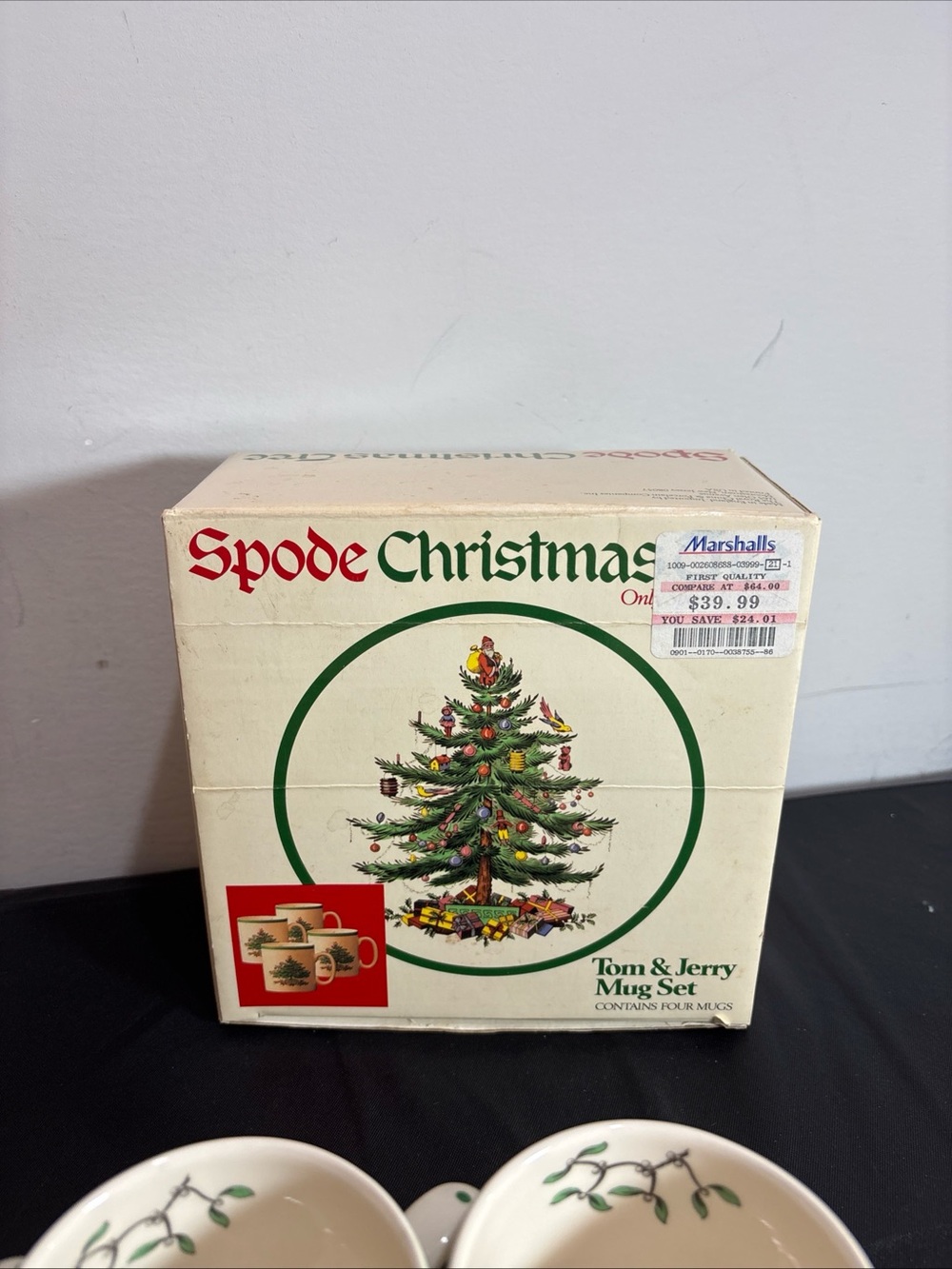 Spode Christmas Tom & Jerry Mug Set - Green. 10/2